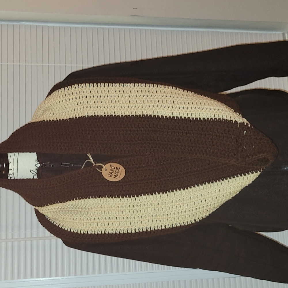 Crochet Infinity Scarf: cream and brown